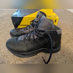 Under Armour Black Curry 2.5